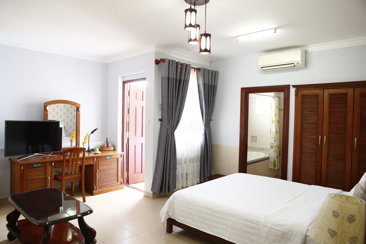 Phu An Hotel Thành Pho Ho Chí Minh Esterno foto