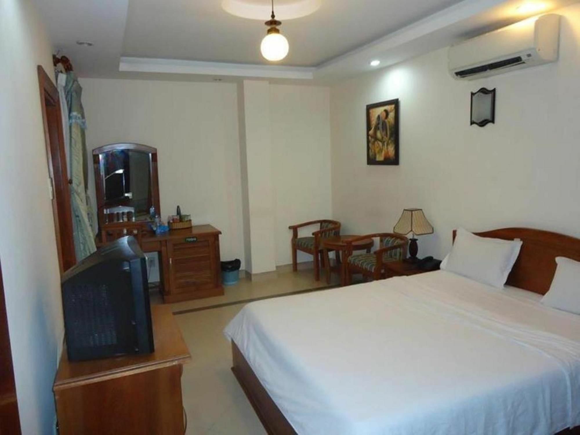 Phu An Hotel Thành Pho Ho Chí Minh Esterno foto